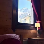 Daire Flat With Parking And Balcony In Centre Chamonix