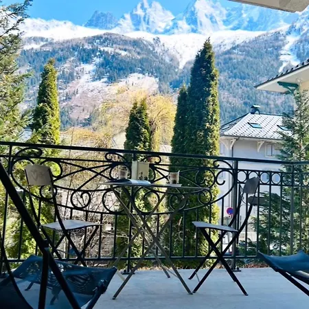 Apartmán Flat With Parking And Balcony In Centre *