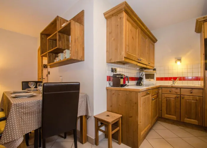Apartmán Flat With Parking And Balcony In Centre *