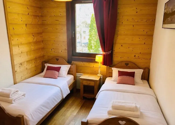 Flat With Parking And Balcony In Centre Apartmán *