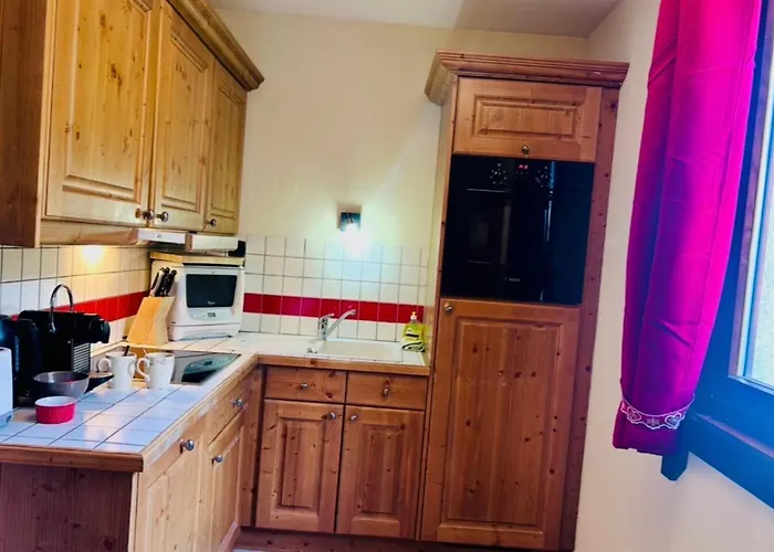 Flat With Parking And Balcony In Centre *